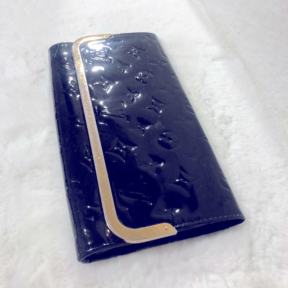 Louis Vuitton Woman’s Clutch